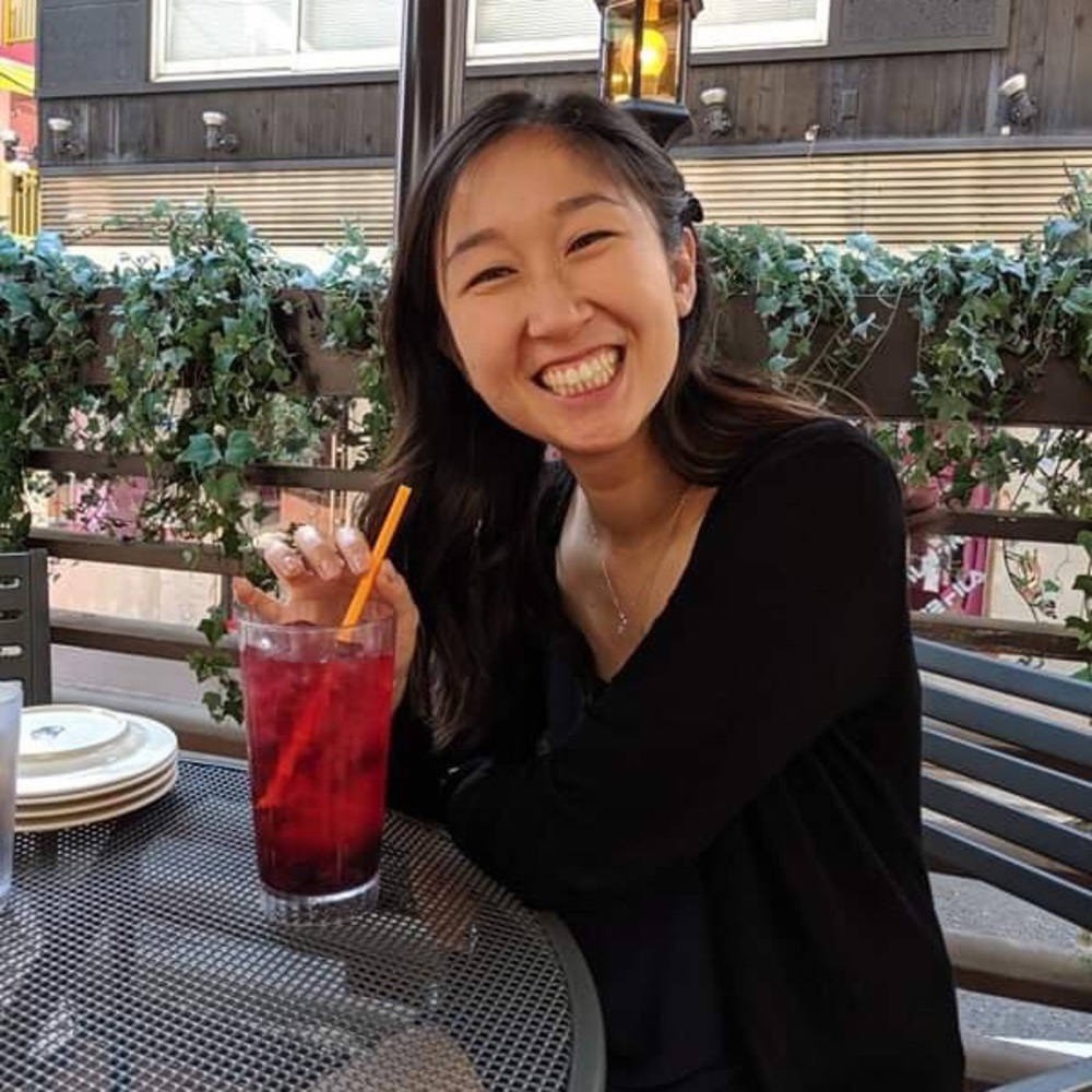 Meet your Posher, Rena